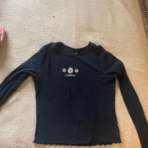 Very cute black top.